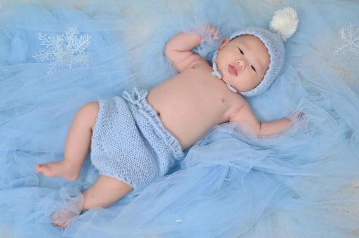 贺州摸孕妇肚子沾喜气 贺州摸孕妇肚子沾喜气